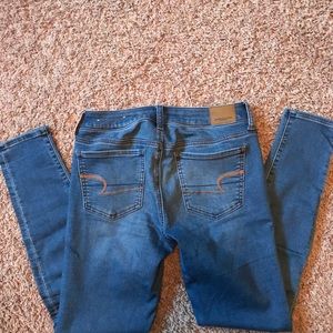 AE- New without tags -size 6 women’s jeans